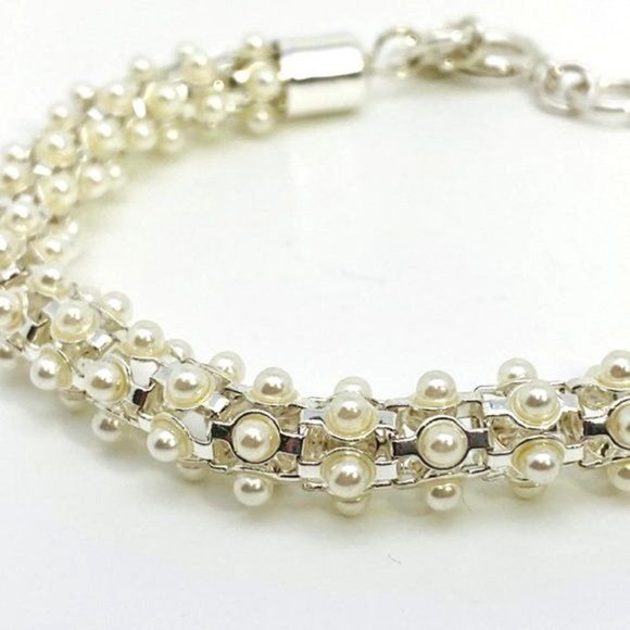Rare Gloria Vanderbilt Crystal Pearl Bracelet - 7 inches - Picture 1 of 7